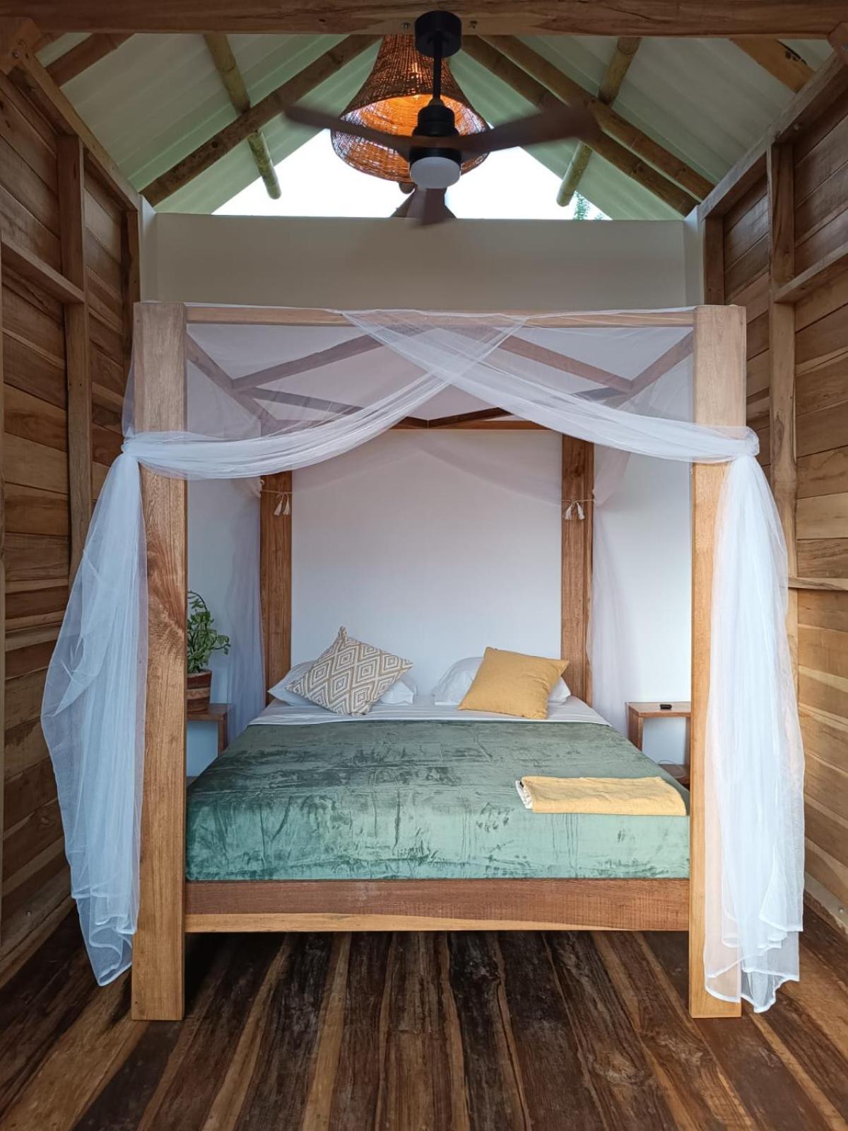 La Mona Eco Cabins Паломино Екстериор снимка