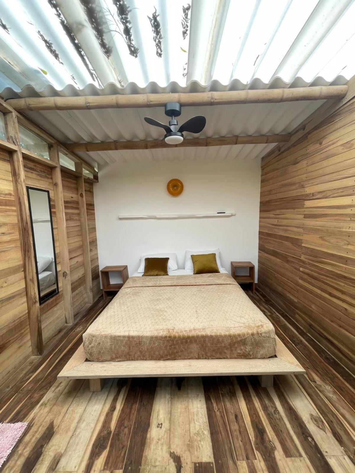 La Mona Eco Cabins Паломино Екстериор снимка